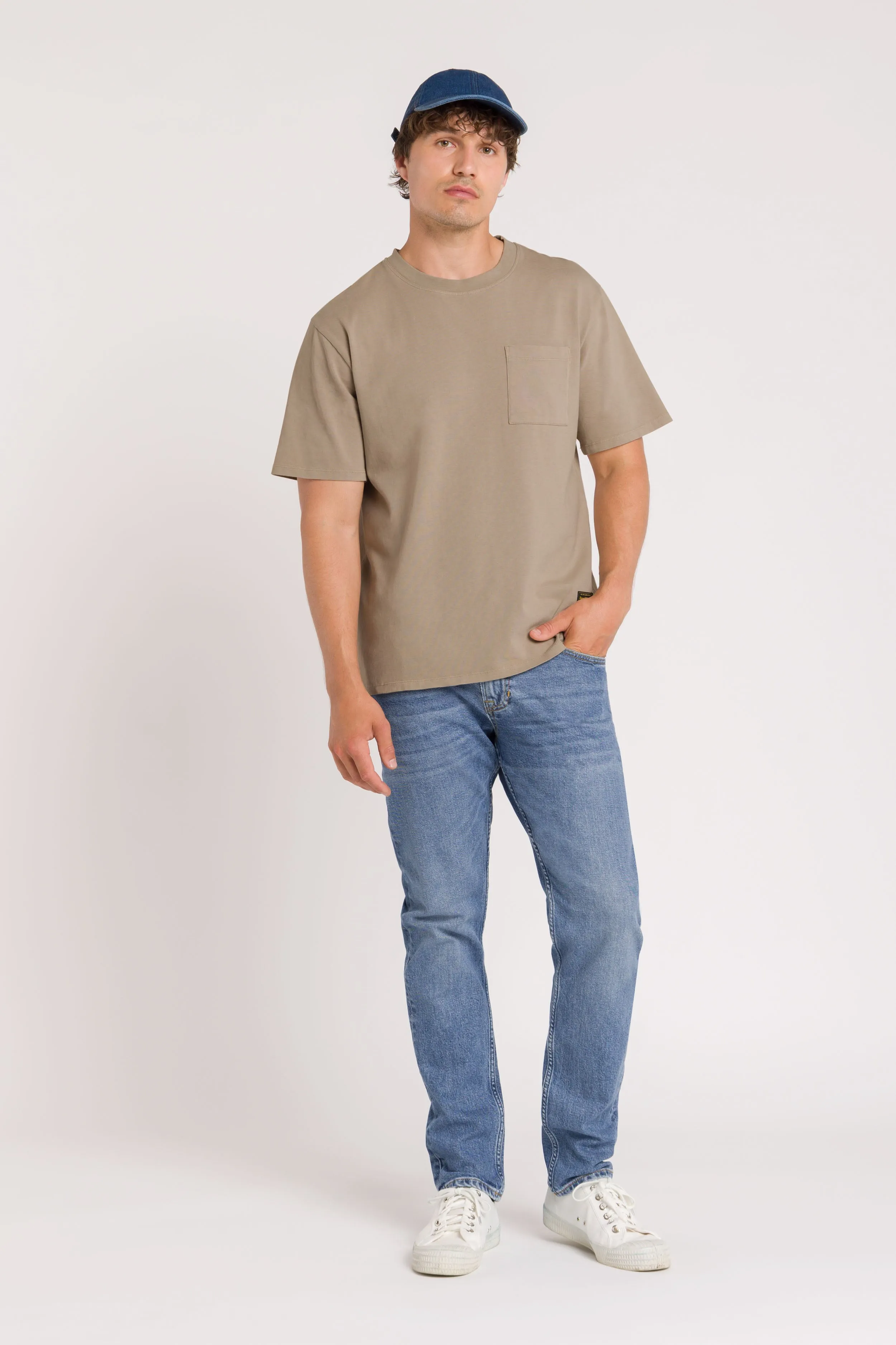 Sargon Pocket T-Shirt | Aluminum