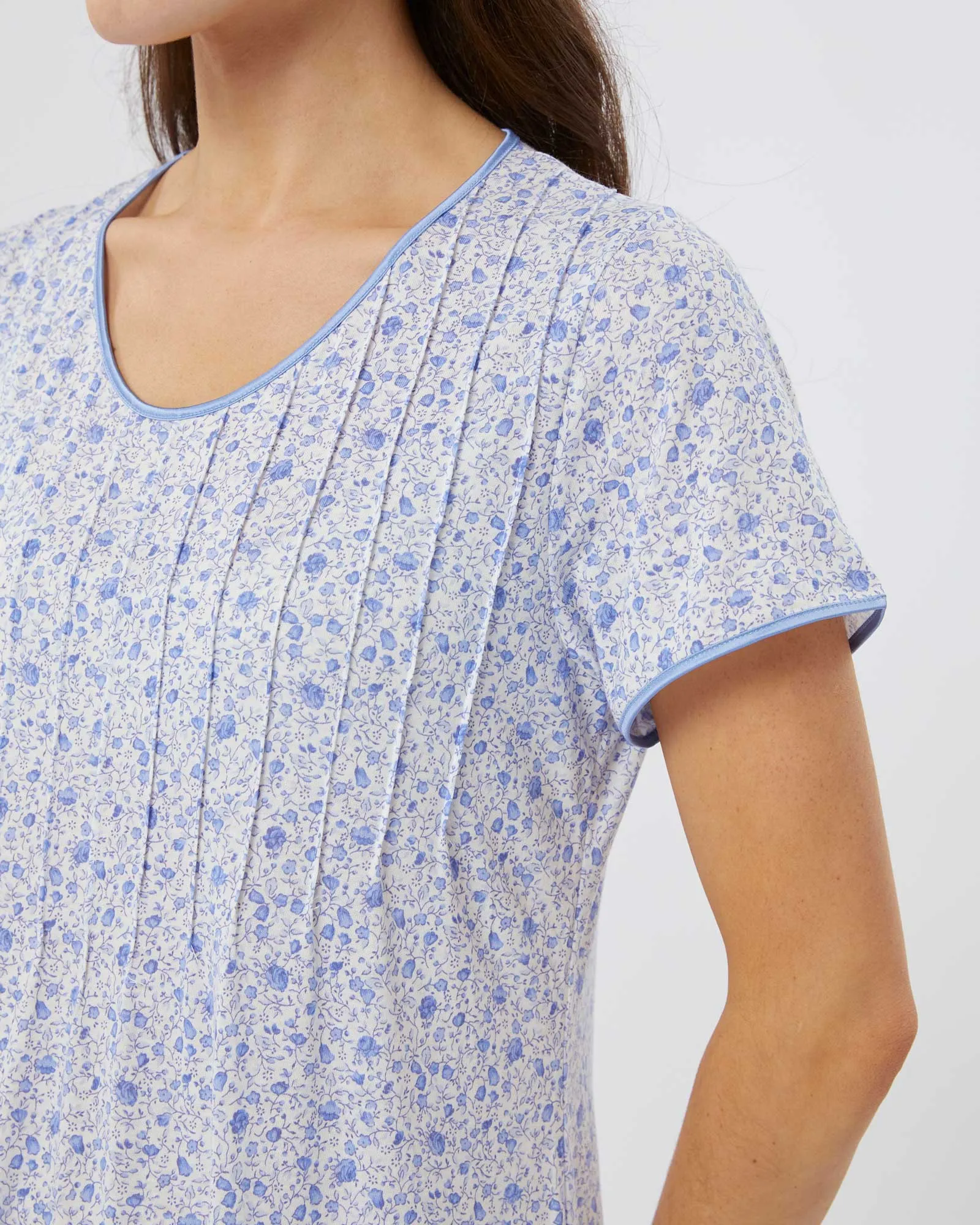 Women's French Pleat Short Sleeved Nightdress - Fimber Ditsy Floral